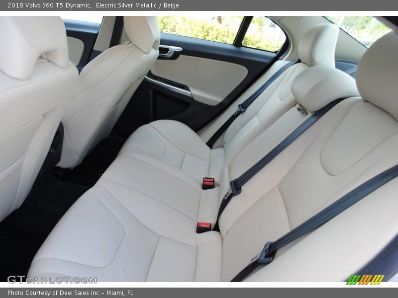 Rear Seat of 2018 S60 T5 Dynamic