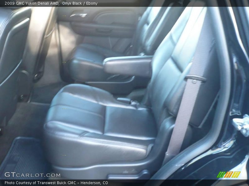 Onyx Black / Ebony 2009 GMC Yukon Denali AWD