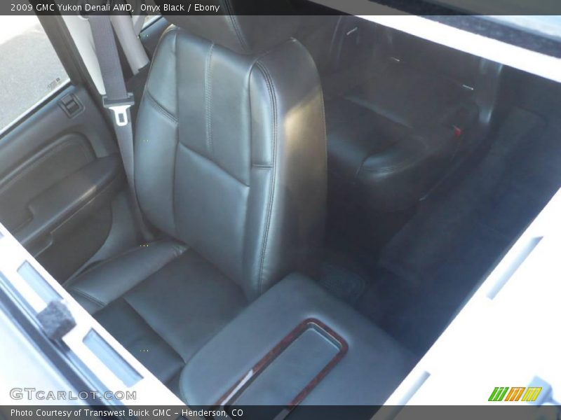 Onyx Black / Ebony 2009 GMC Yukon Denali AWD