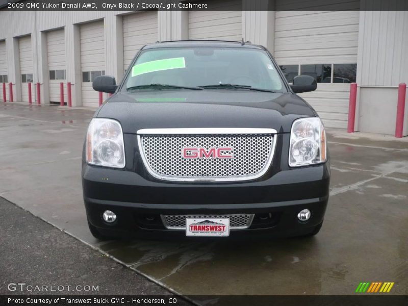 Onyx Black / Cocoa/Light Cashmere 2009 GMC Yukon Denali AWD