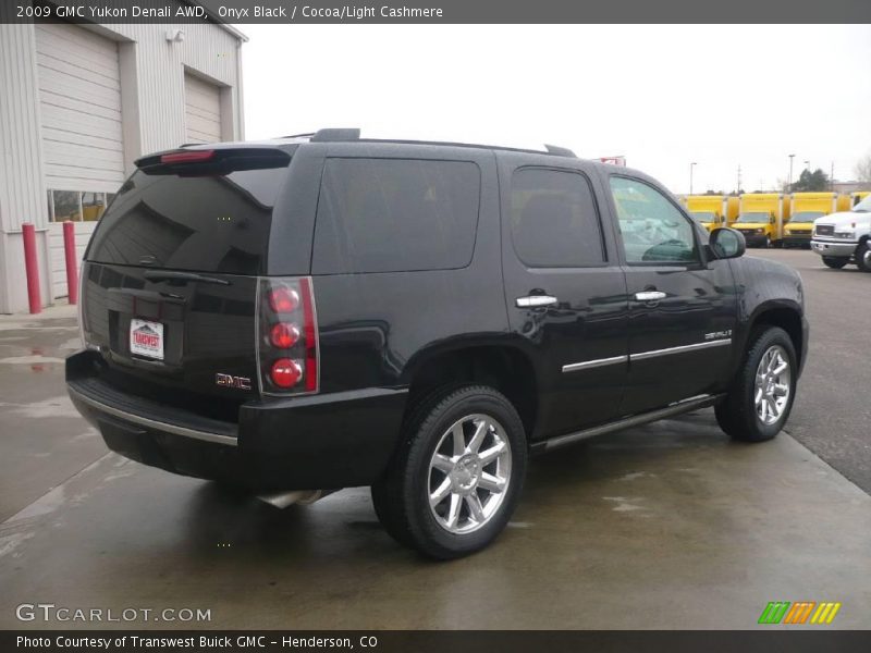 Onyx Black / Cocoa/Light Cashmere 2009 GMC Yukon Denali AWD