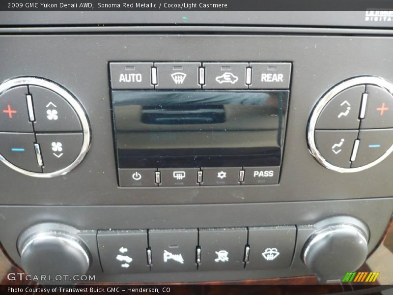 Sonoma Red Metallic / Cocoa/Light Cashmere 2009 GMC Yukon Denali AWD