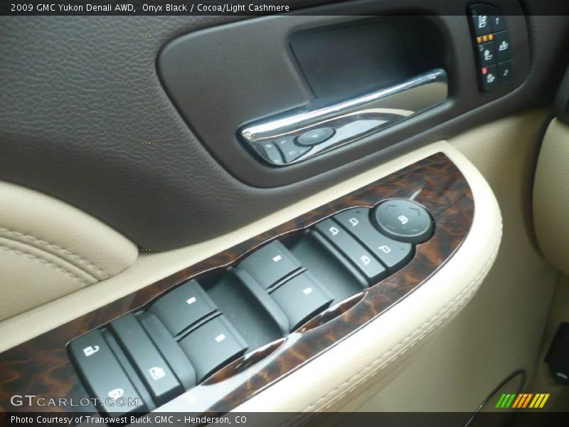 Onyx Black / Cocoa/Light Cashmere 2009 GMC Yukon Denali AWD