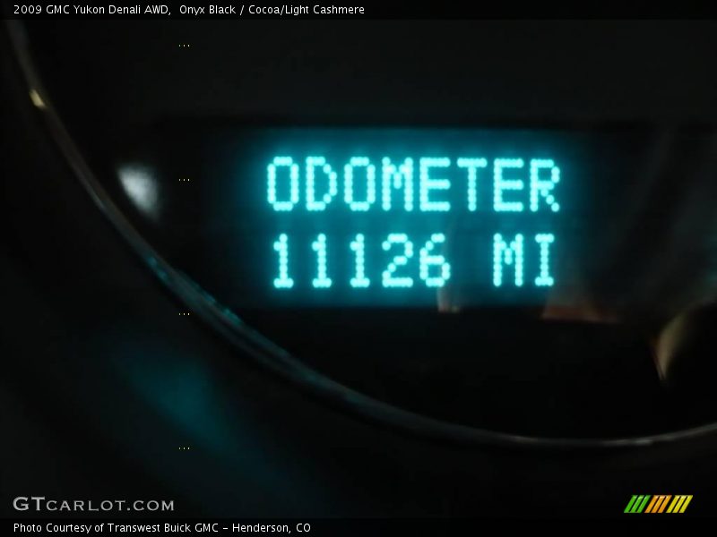 Onyx Black / Cocoa/Light Cashmere 2009 GMC Yukon Denali AWD