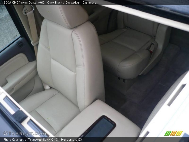 Onyx Black / Cocoa/Light Cashmere 2009 GMC Yukon Denali AWD