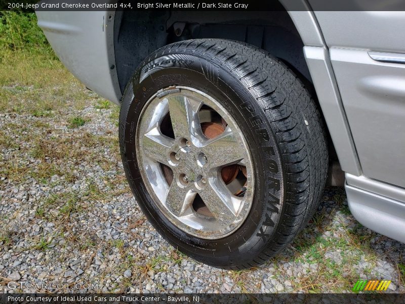 Bright Silver Metallic / Dark Slate Gray 2004 Jeep Grand Cherokee Overland 4x4