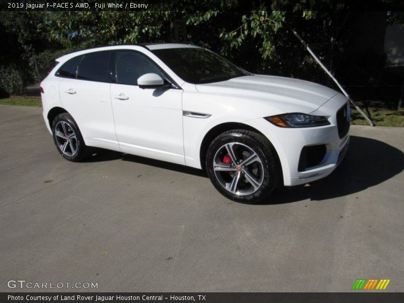 Fuji White / Ebony 2019 Jaguar F-PACE S AWD