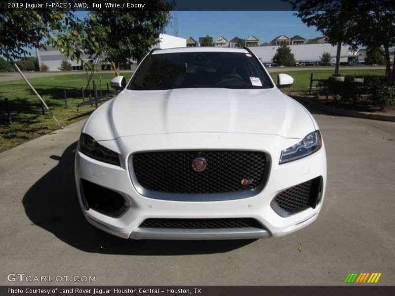 Fuji White / Ebony 2019 Jaguar F-PACE S AWD