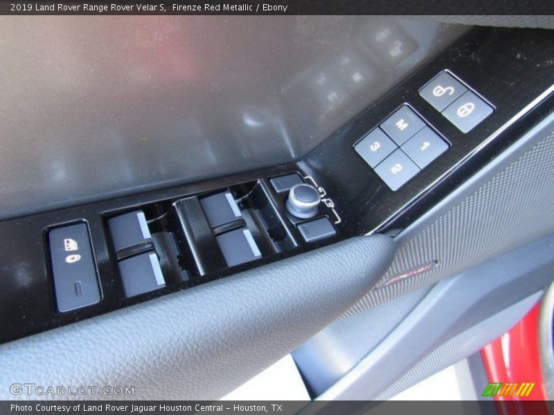 Controls of 2019 Range Rover Velar S