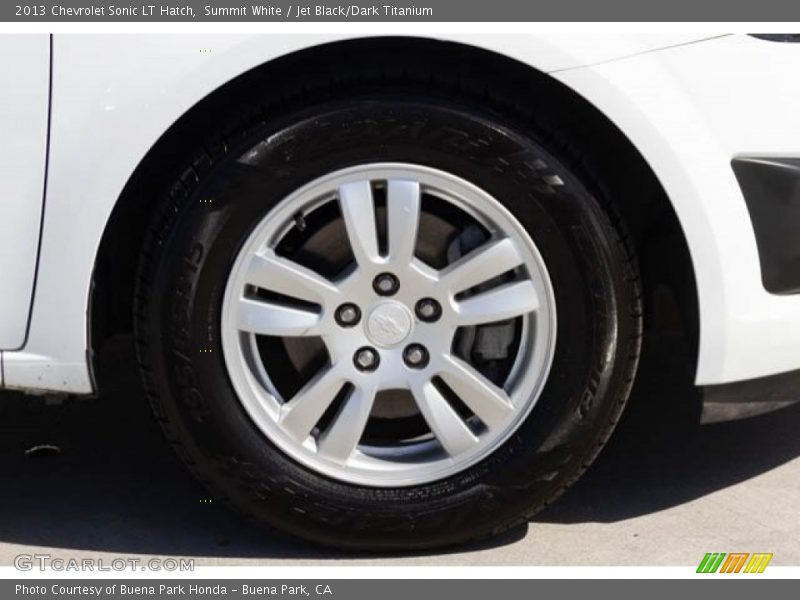 Summit White / Jet Black/Dark Titanium 2013 Chevrolet Sonic LT Hatch