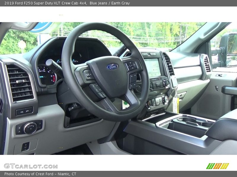 Blue Jeans / Earth Gray 2019 Ford F250 Super Duty XLT Crew Cab 4x4
