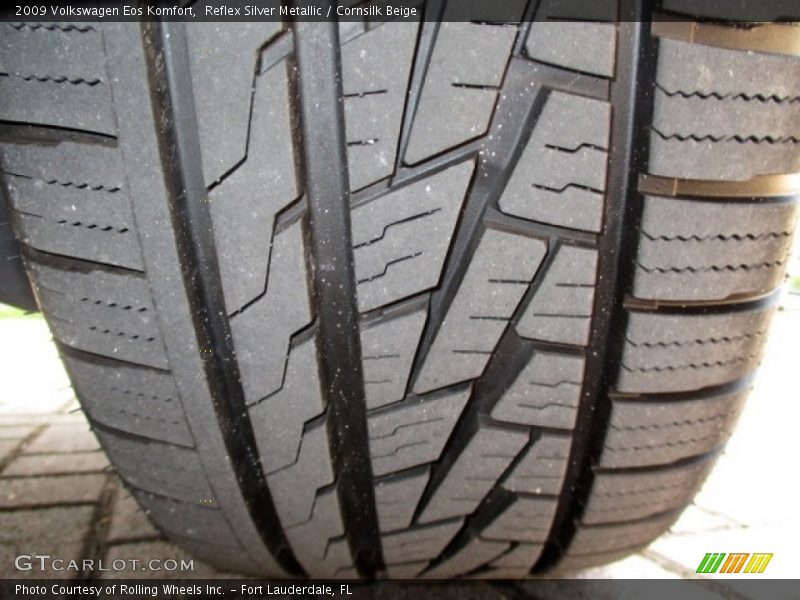 Reflex Silver Metallic / Cornsilk Beige 2009 Volkswagen Eos Komfort