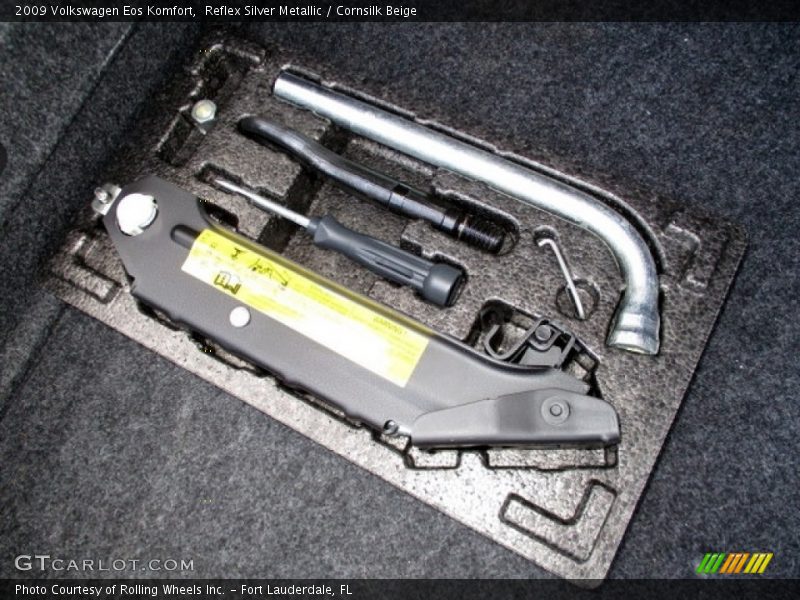 Reflex Silver Metallic / Cornsilk Beige 2009 Volkswagen Eos Komfort