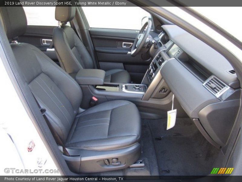 Yulong White Metallic / Ebony 2019 Land Rover Discovery Sport HSE