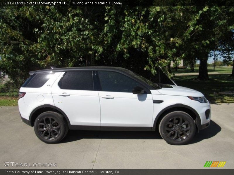 Yulong White Metallic / Ebony 2019 Land Rover Discovery Sport HSE