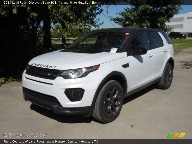 Yulong White Metallic / Ebony 2019 Land Rover Discovery Sport HSE