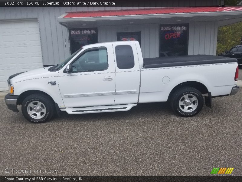 Oxford White / Dark Graphite 2002 Ford F150 XLT SuperCab