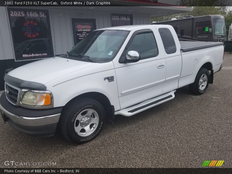 Oxford White / Dark Graphite 2002 Ford F150 XLT SuperCab