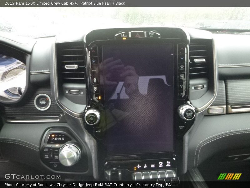 Patriot Blue Pearl / Black 2019 Ram 1500 Limited Crew Cab 4x4