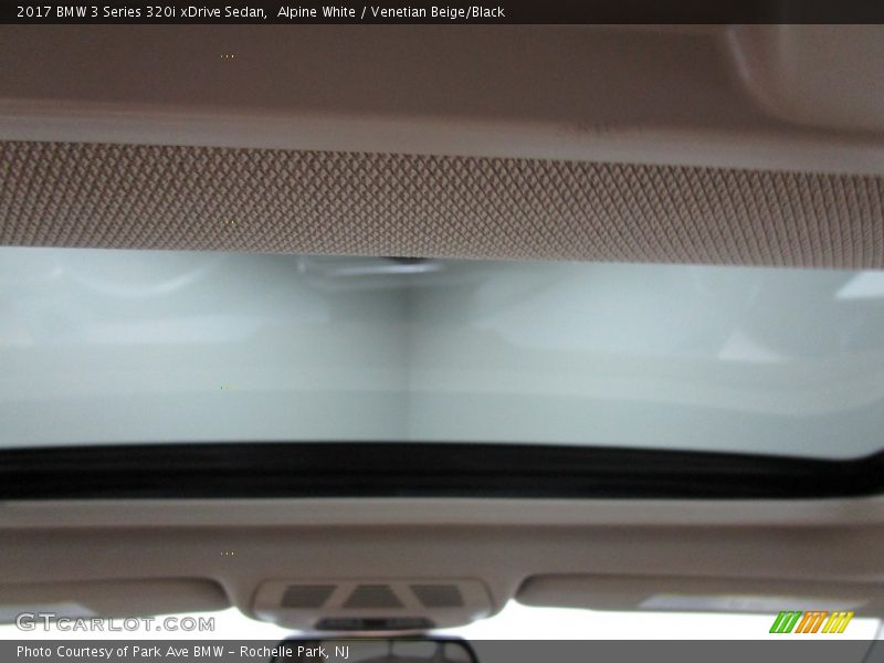 Alpine White / Venetian Beige/Black 2017 BMW 3 Series 320i xDrive Sedan