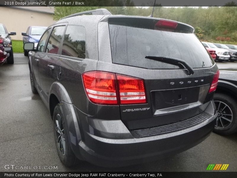 Granite Pearl / Black 2018 Dodge Journey SE