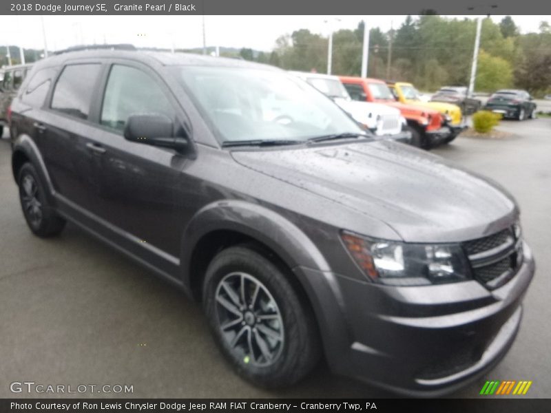 Granite Pearl / Black 2018 Dodge Journey SE