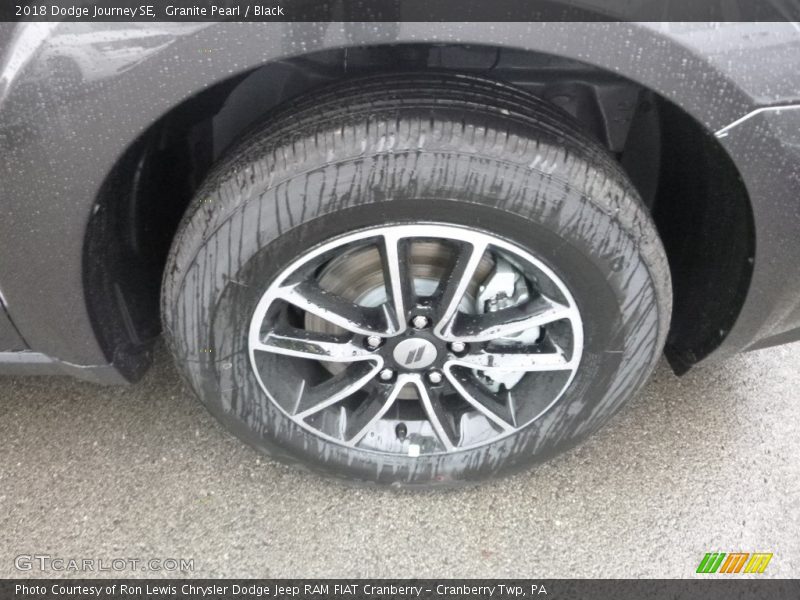 Granite Pearl / Black 2018 Dodge Journey SE