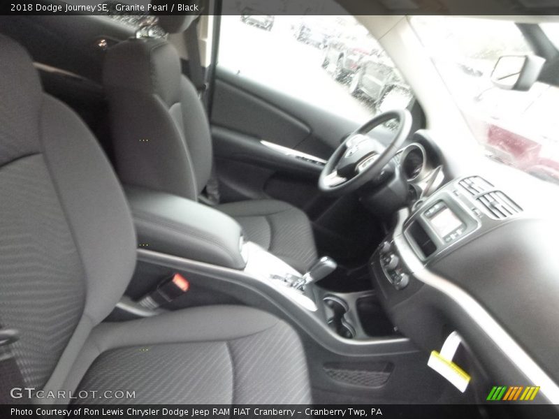 Granite Pearl / Black 2018 Dodge Journey SE