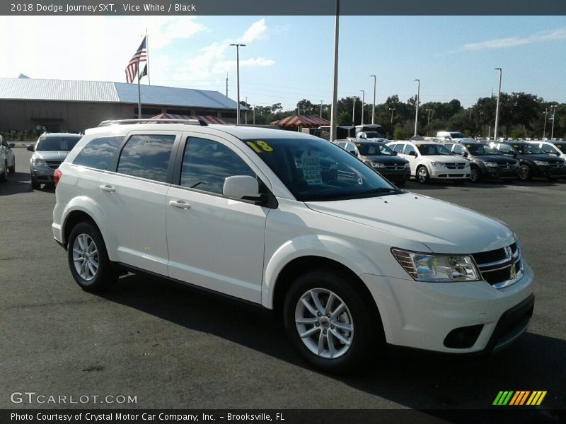 Vice White / Black 2018 Dodge Journey SXT