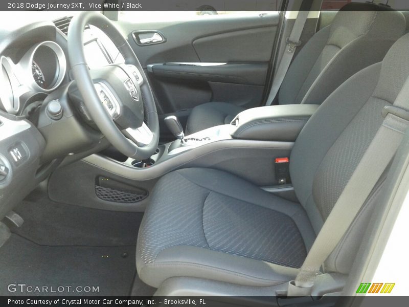 Vice White / Black 2018 Dodge Journey SXT