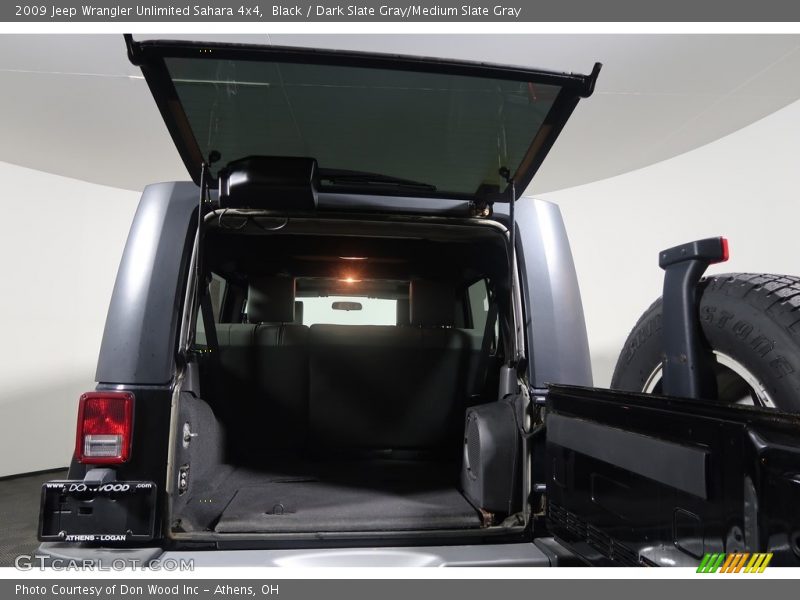 Black / Dark Slate Gray/Medium Slate Gray 2009 Jeep Wrangler Unlimited Sahara 4x4