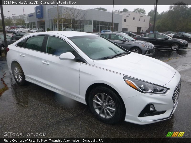 Quartz White Pearl / Black 2019 Hyundai Sonata SE