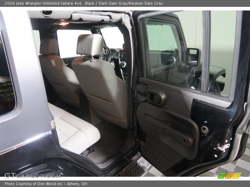 Black / Dark Slate Gray/Medium Slate Gray 2009 Jeep Wrangler Unlimited Sahara 4x4