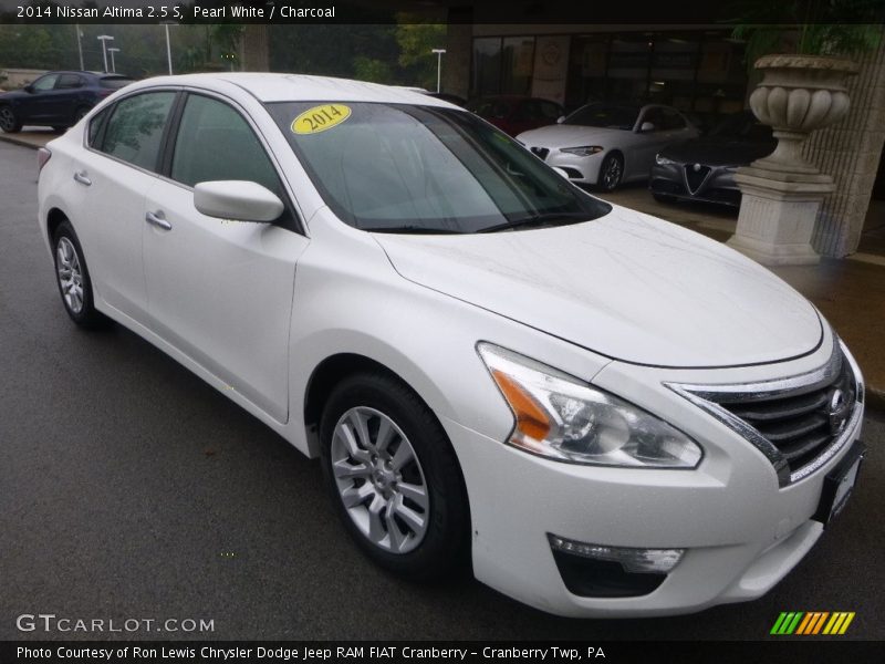 Pearl White / Charcoal 2014 Nissan Altima 2.5 S