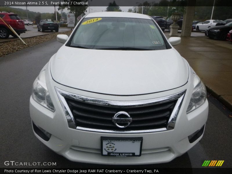 Pearl White / Charcoal 2014 Nissan Altima 2.5 S