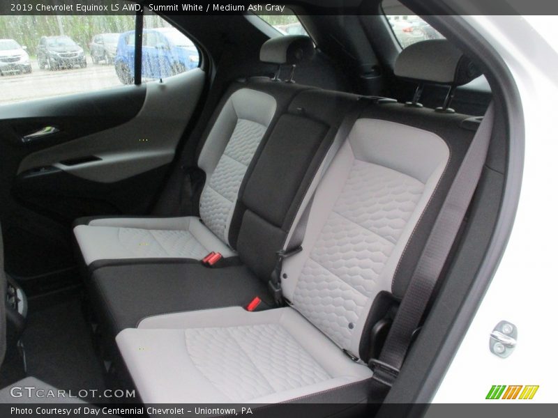 Summit White / Medium Ash Gray 2019 Chevrolet Equinox LS AWD