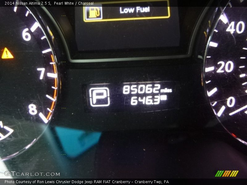 Pearl White / Charcoal 2014 Nissan Altima 2.5 S