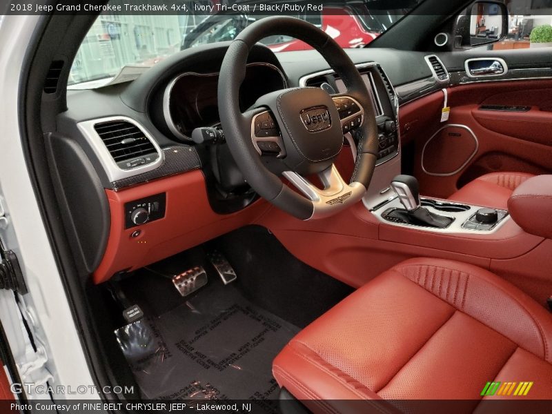  2018 Grand Cherokee Trackhawk 4x4 Black/Ruby Red Interior