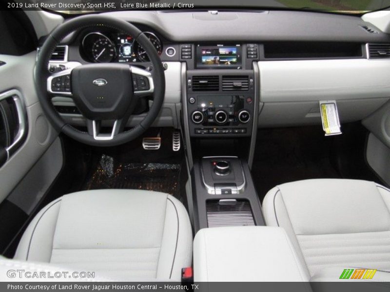 Dashboard of 2019 Discovery Sport HSE