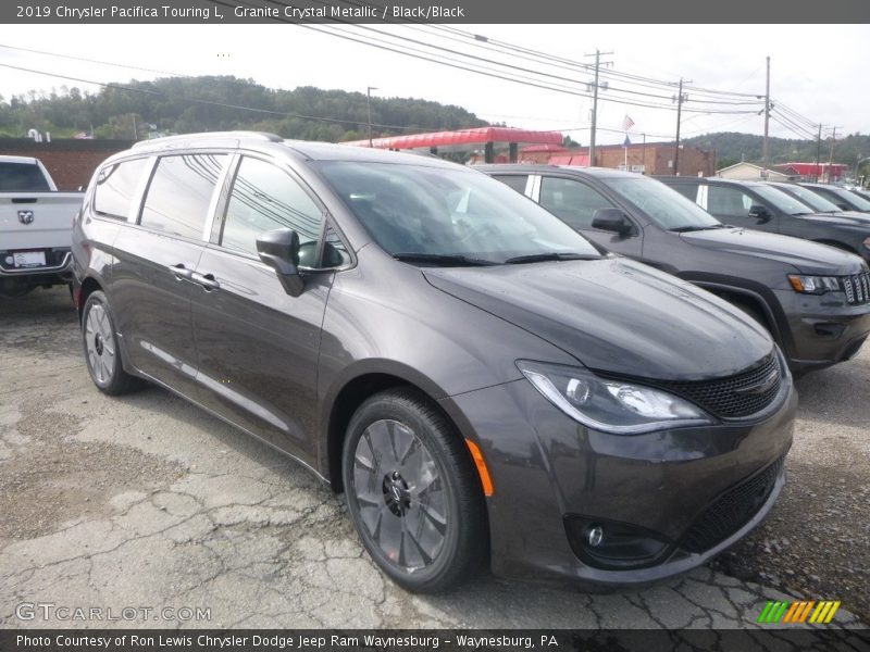 Granite Crystal Metallic / Black/Black 2019 Chrysler Pacifica Touring L