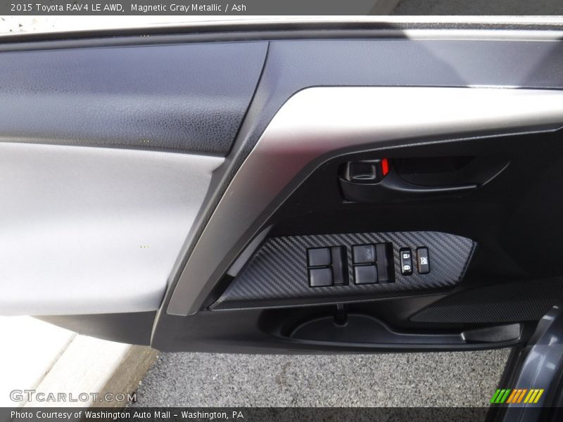 Magnetic Gray Metallic / Ash 2015 Toyota RAV4 LE AWD