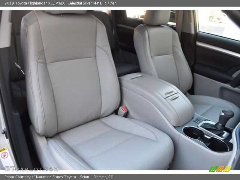 Front Seat of 2019 Highlander XLE AWD