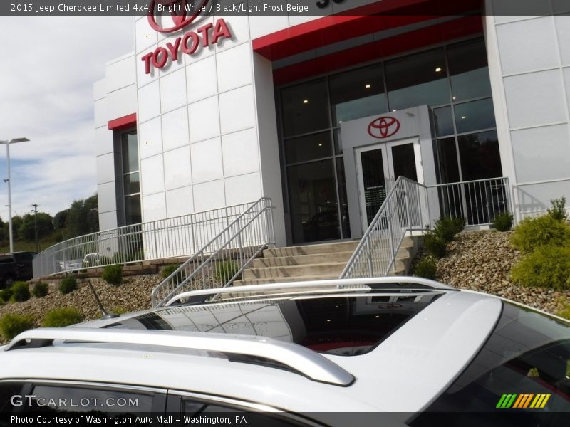 Bright White / Black/Light Frost Beige 2015 Jeep Cherokee Limited 4x4