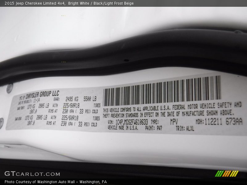 Bright White / Black/Light Frost Beige 2015 Jeep Cherokee Limited 4x4