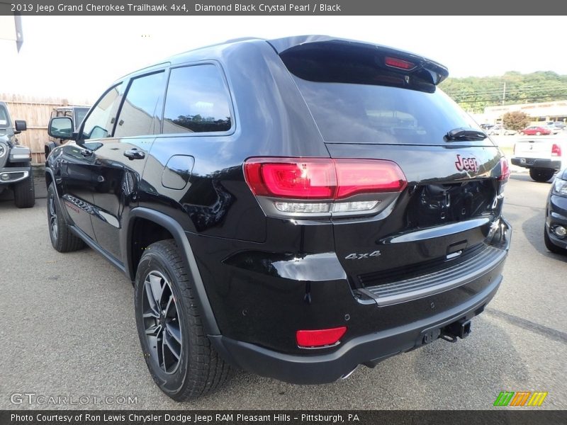 Diamond Black Crystal Pearl / Black 2019 Jeep Grand Cherokee Trailhawk 4x4