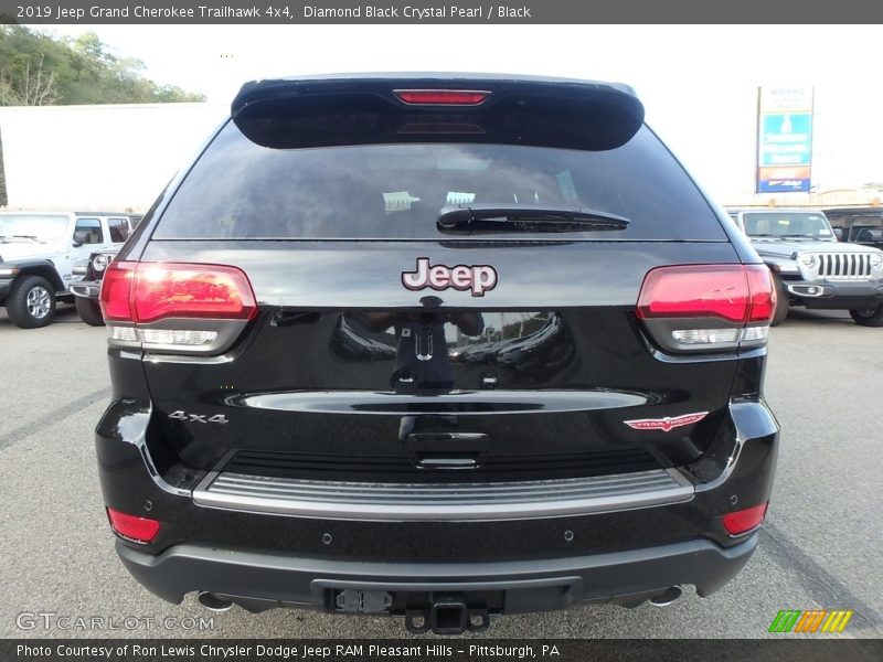 Diamond Black Crystal Pearl / Black 2019 Jeep Grand Cherokee Trailhawk 4x4