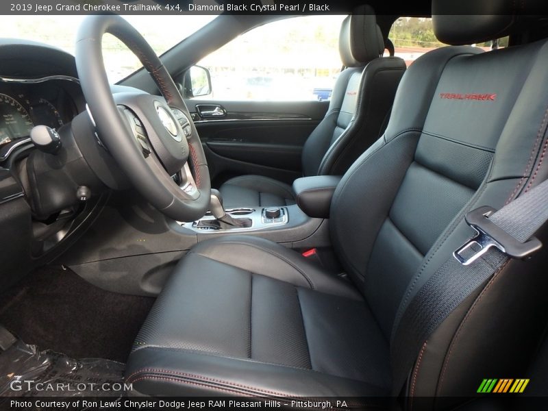 Front Seat of 2019 Grand Cherokee Trailhawk 4x4