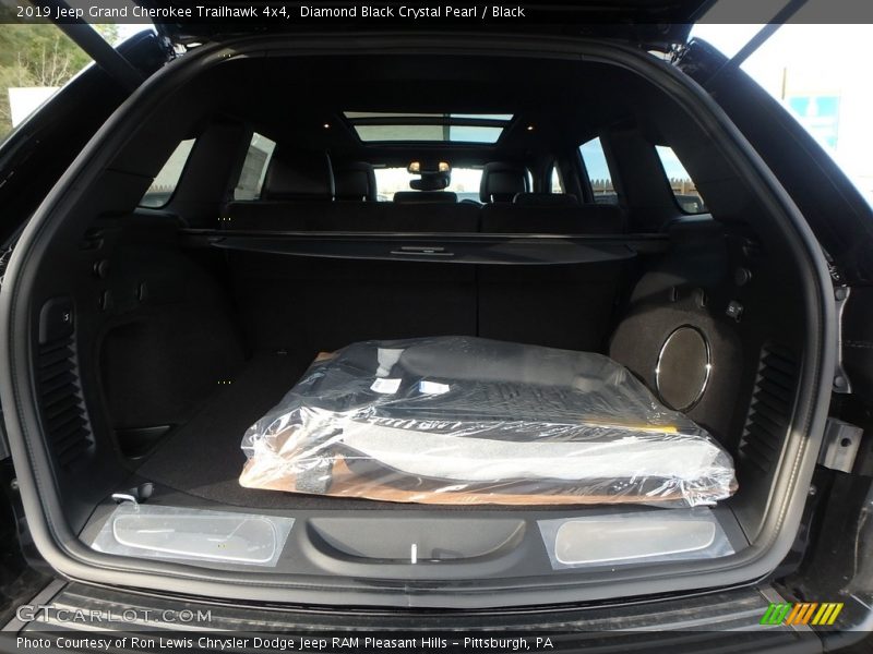 Diamond Black Crystal Pearl / Black 2019 Jeep Grand Cherokee Trailhawk 4x4