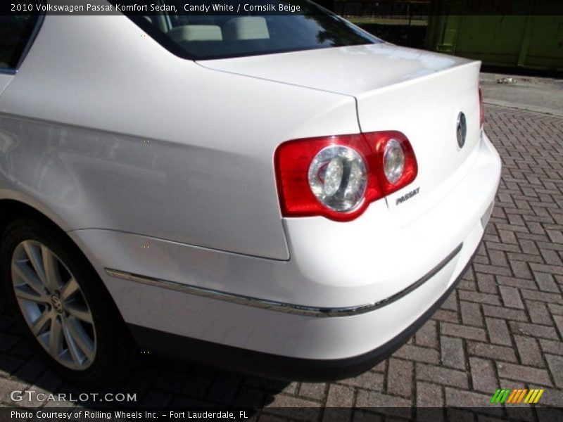 Candy White / Cornsilk Beige 2010 Volkswagen Passat Komfort Sedan