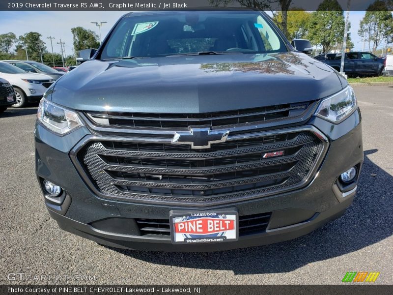 Graphite Metallic / Jet Black 2019 Chevrolet Traverse RS AWD